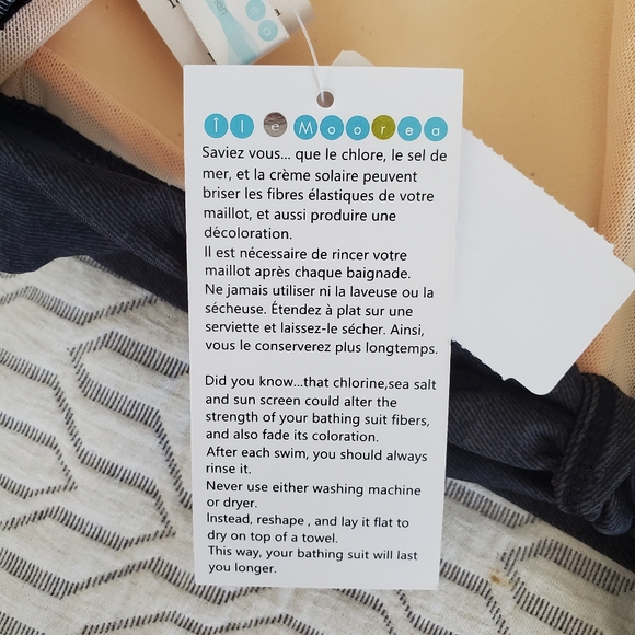 FREE ADD ON lle Moorea Printed Bathing Suit Top Size Medium - Picture 6 of 8